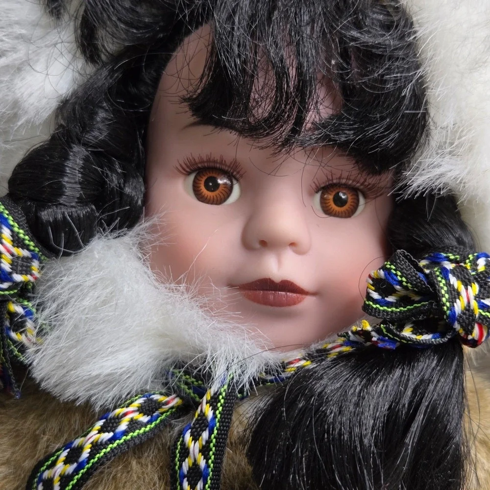 Alaskan Friends Native Style Doll Arctic Circle Enterprises Anchorage Alaska NWT